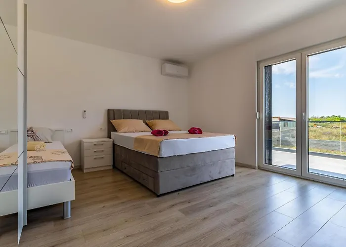 Lovely In With Wifi Будинок відпочинку