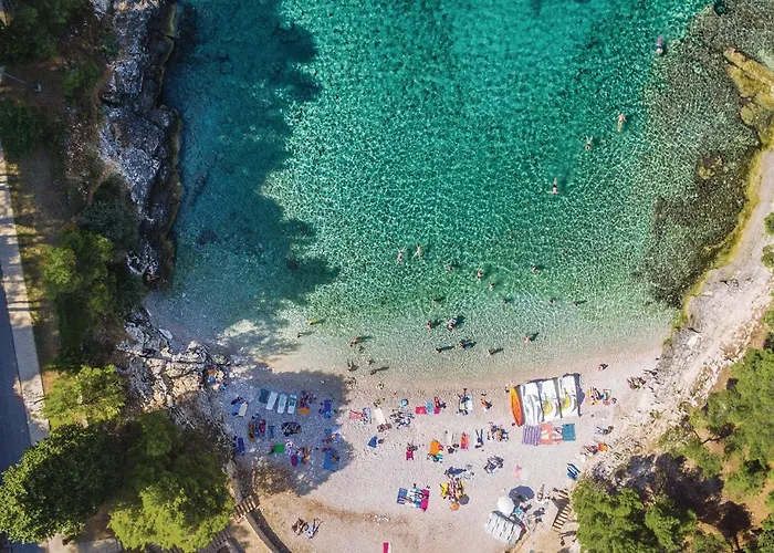 Будинок відпочинку Lovely In With Wifi Пула