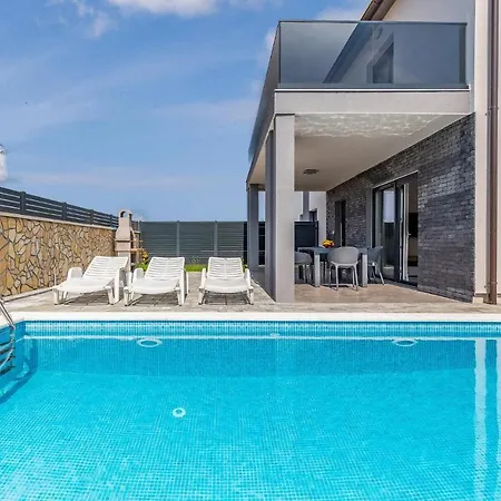 Prázdninový dům Lovely In With Wifi