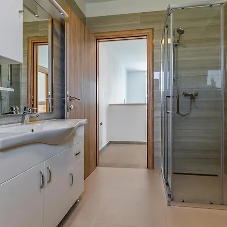 Prázdninový dům Lovely In With Wifi