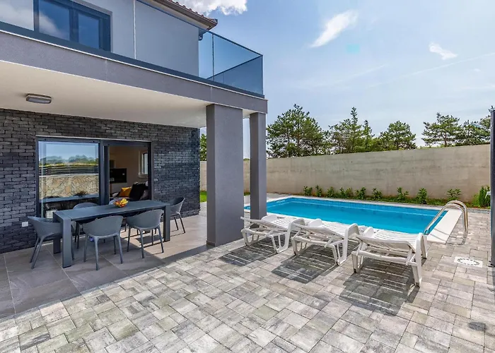 Ferienhaus Lovely In With Wifi Pula